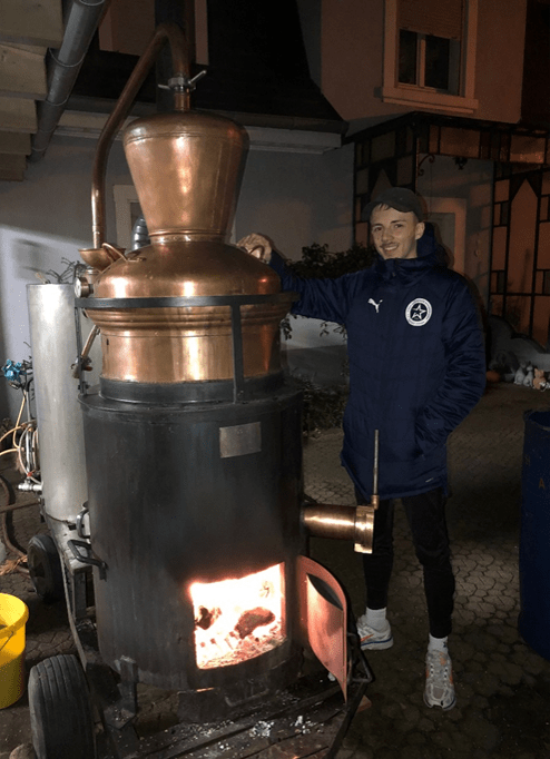Nicolas Heinrich : la relève des bouilleurs de cru d’Oberhoffen sur Moder